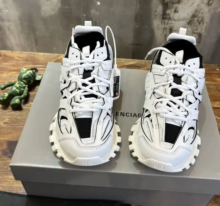 hype Balenciaga Sneakers