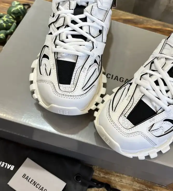 hype Balenciaga Sneakers