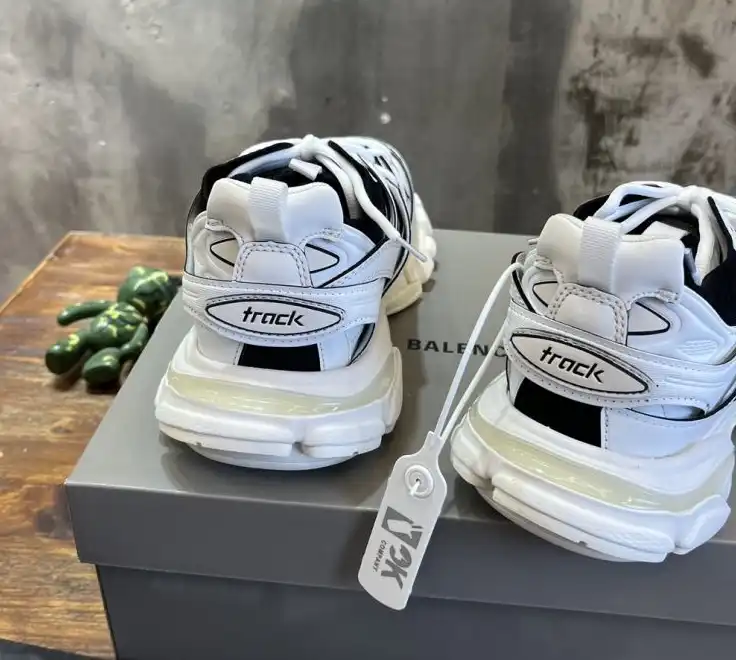 hype Balenciaga Sneakers