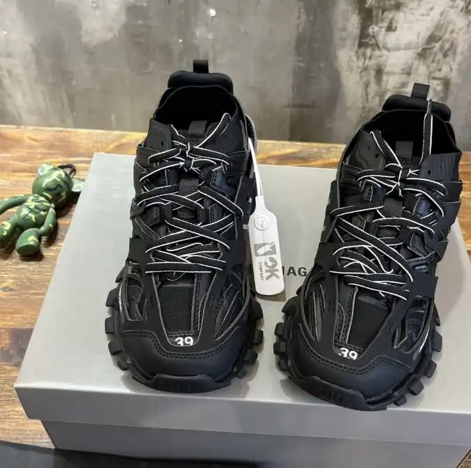 hype Balenciaga Sneakers