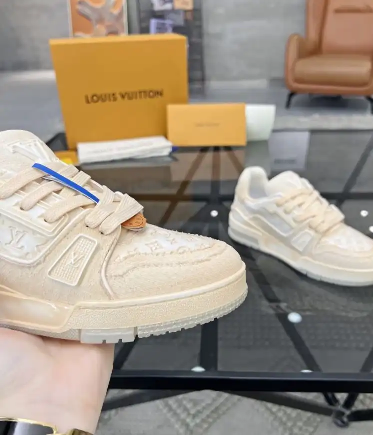 hype Louis Vuitton Sneakers