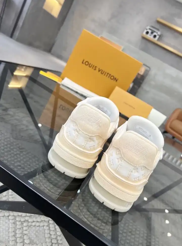 hype Louis Vuitton Sneakers