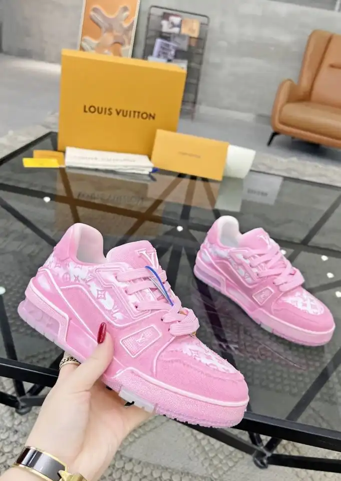 hype Louis Vuitton Sneakers