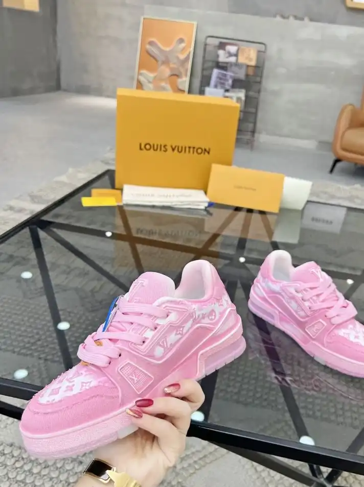 hype Louis Vuitton Sneakers