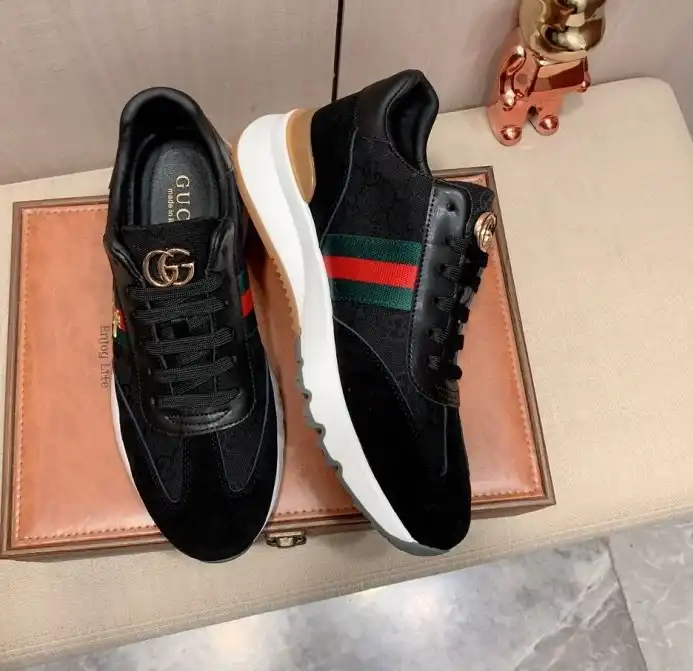 hype Gucci Sneakers