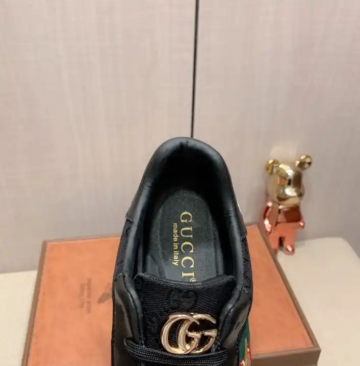 hype Gucci Sneakers