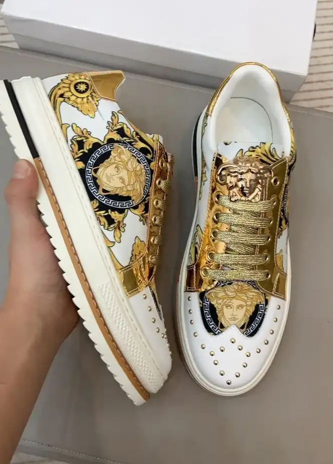 hype Fendi Sneakers