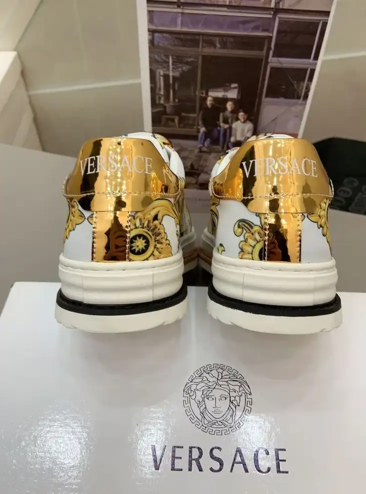 hype Fendi Sneakers