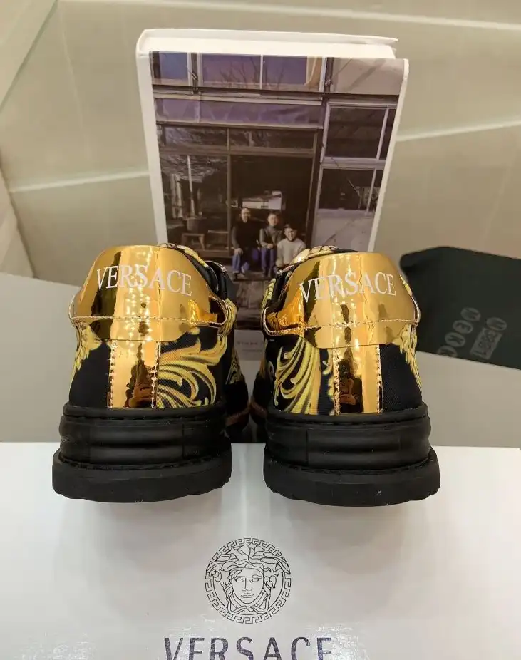 hype Fendi Sneakers