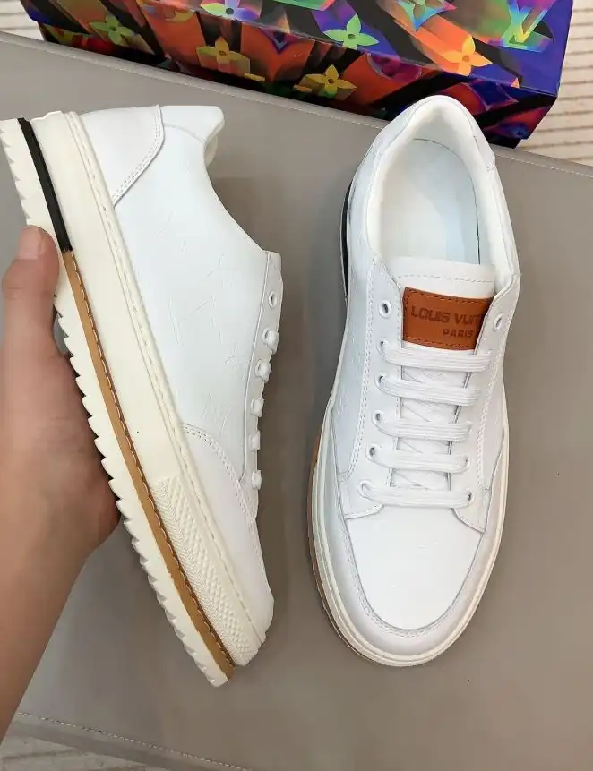 hype Louis Vuitton Sneakers