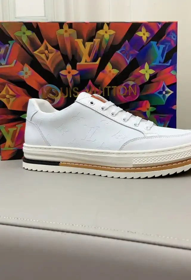 hype Louis Vuitton Sneakers