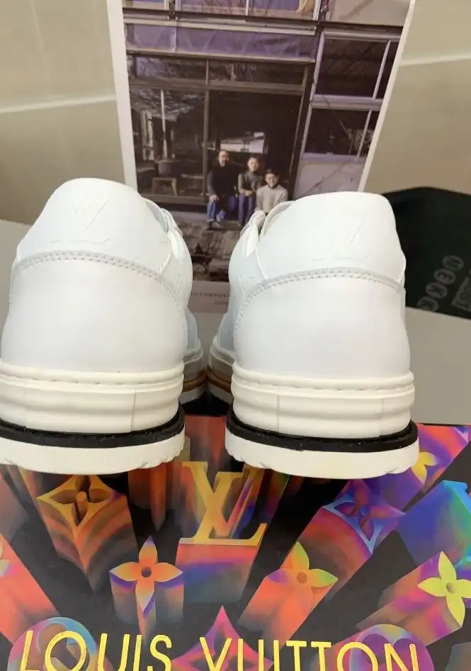 hype Louis Vuitton Sneakers