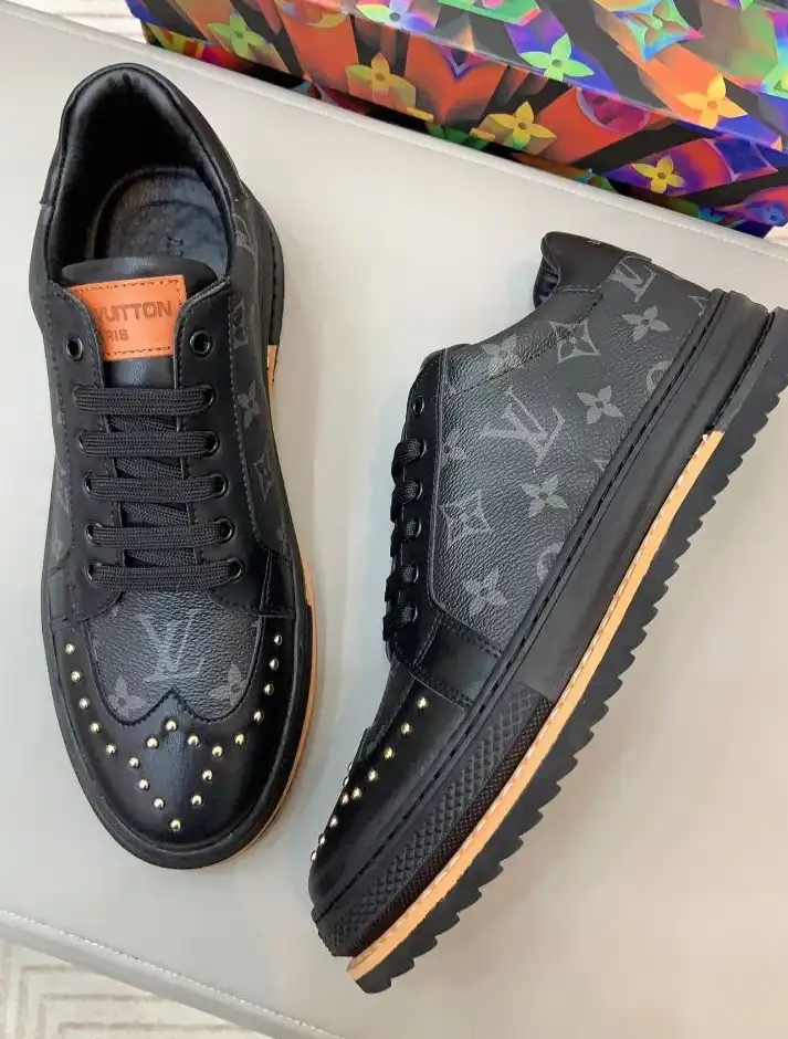 hype Louis Vuitton Sneakers