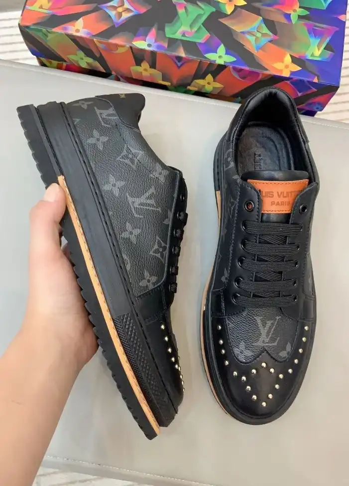 hype Louis Vuitton Sneakers