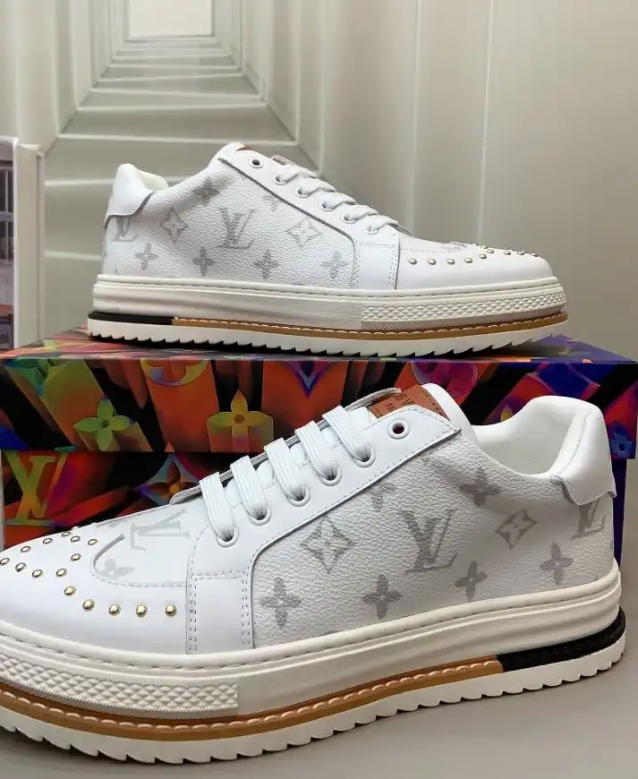 hype Louis Vuitton Sneakers