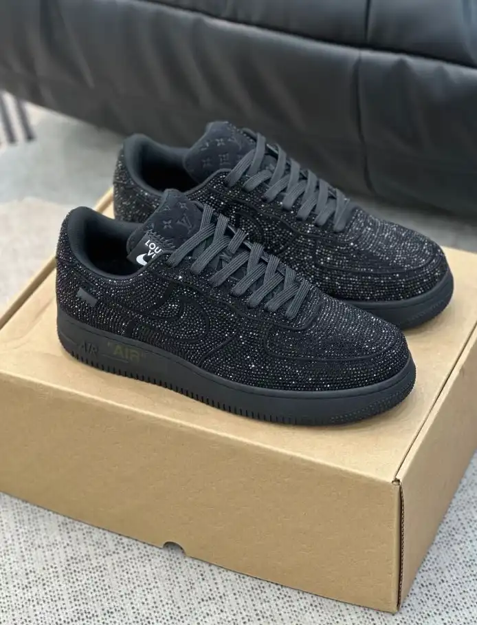 hype Louis Vuitton Sneakers