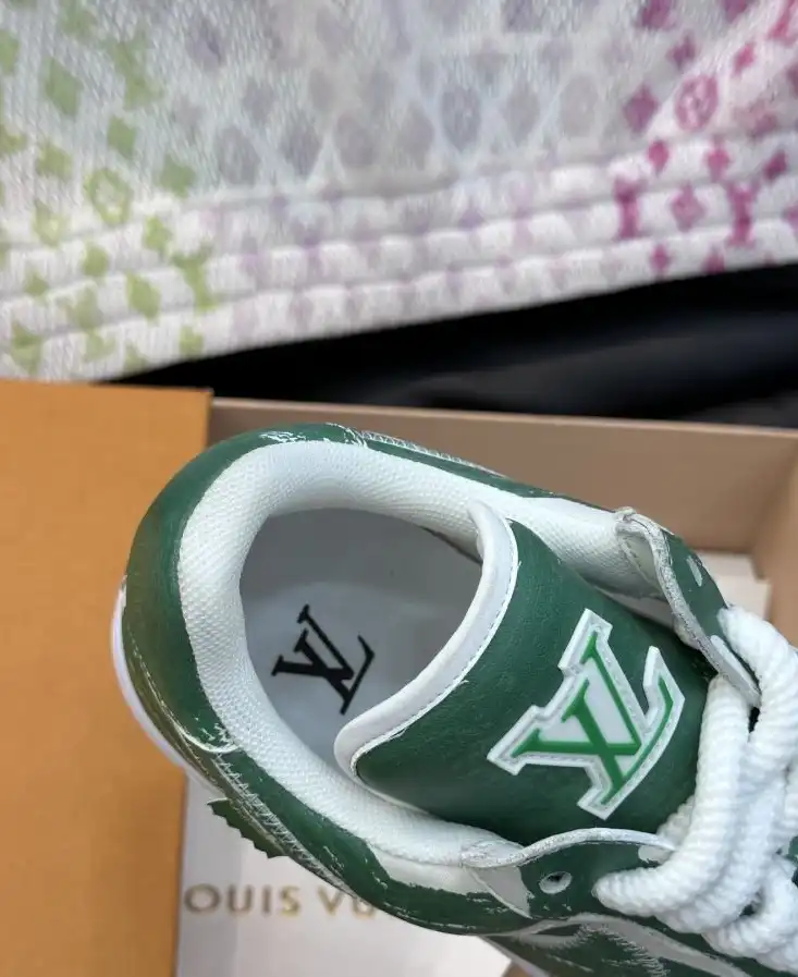 hype Louis Vuitton Sneakers