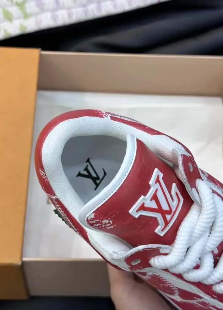 hype Louis Vuitton Sneakers