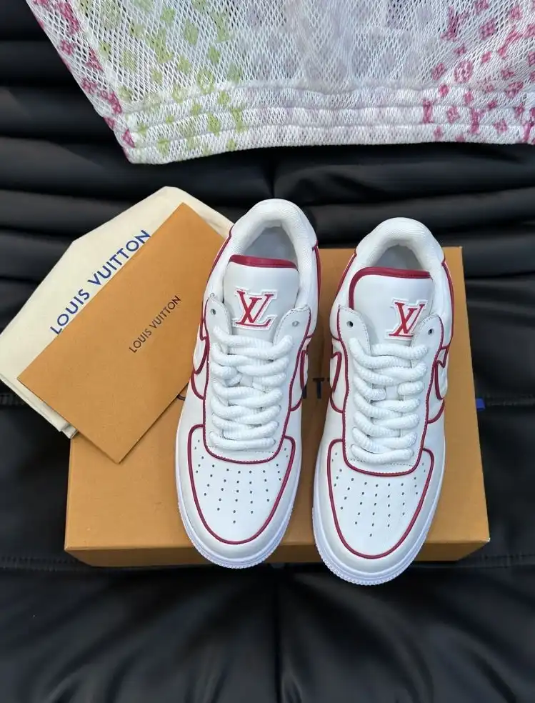 hype Louis Vuitton Sneakers