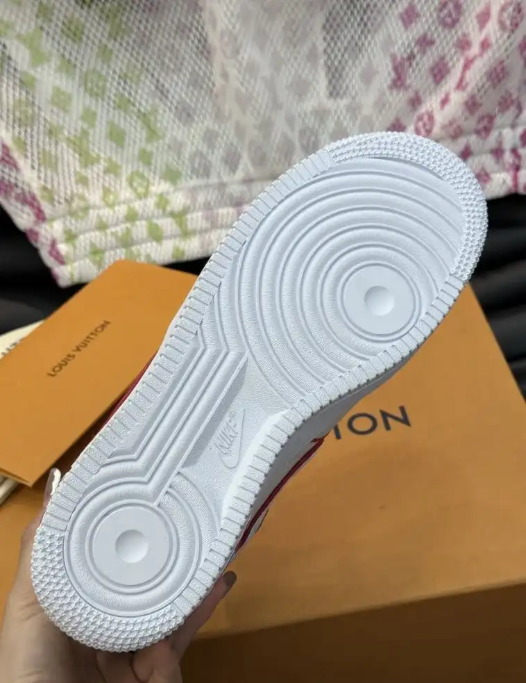 hype Louis Vuitton Sneakers