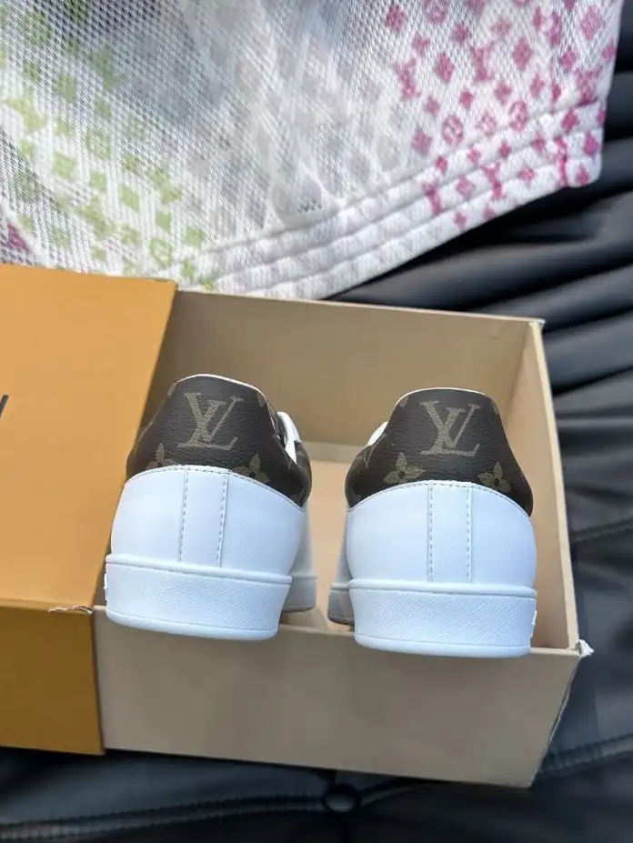 hype Louis Vuitton Sneakers