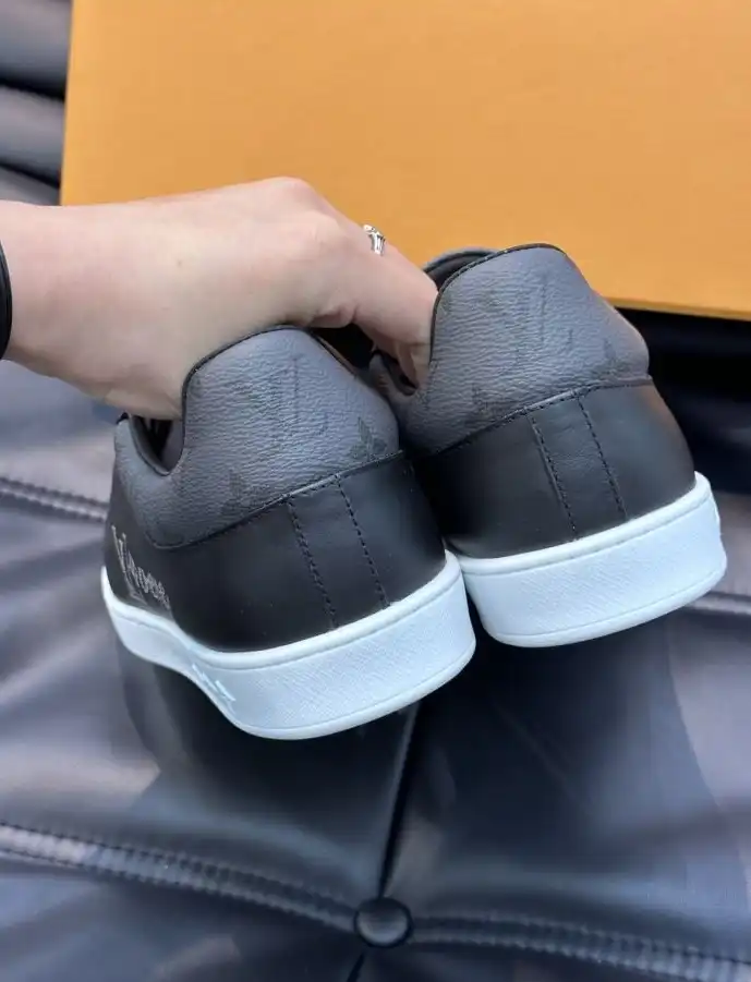 hype Louis Vuitton Sneakers