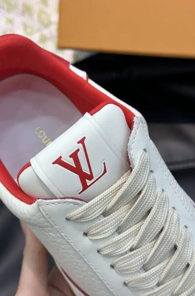 hype Louis Vuitton Sneakers