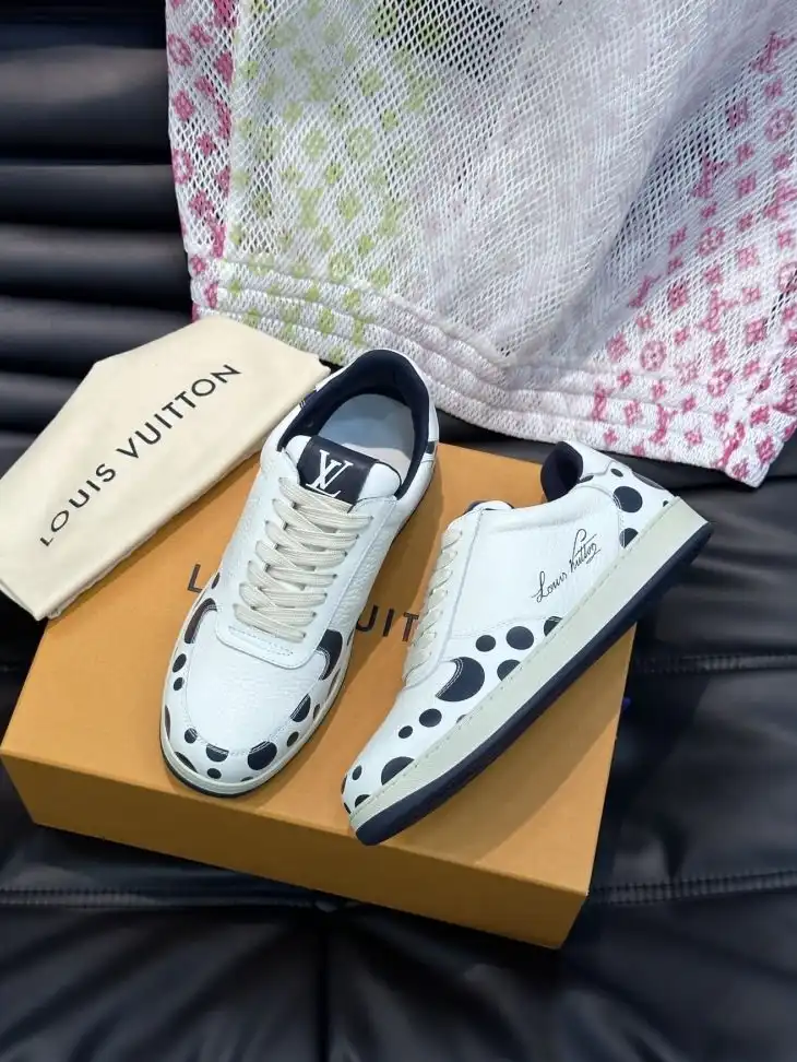 hype Louis Vuitton Sneakers