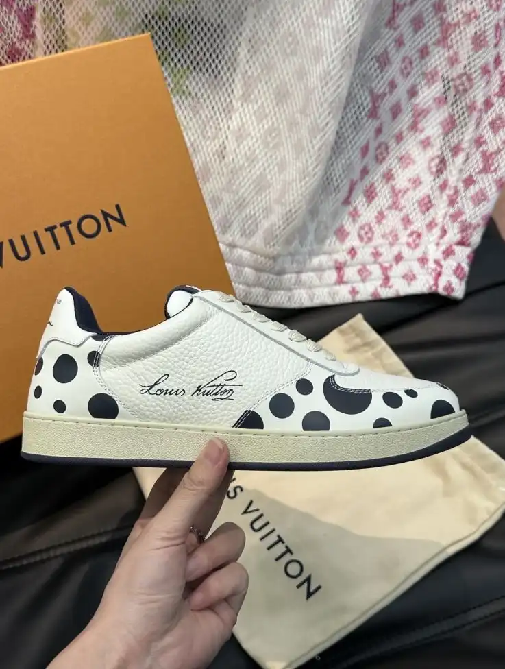 hype Louis Vuitton Sneakers