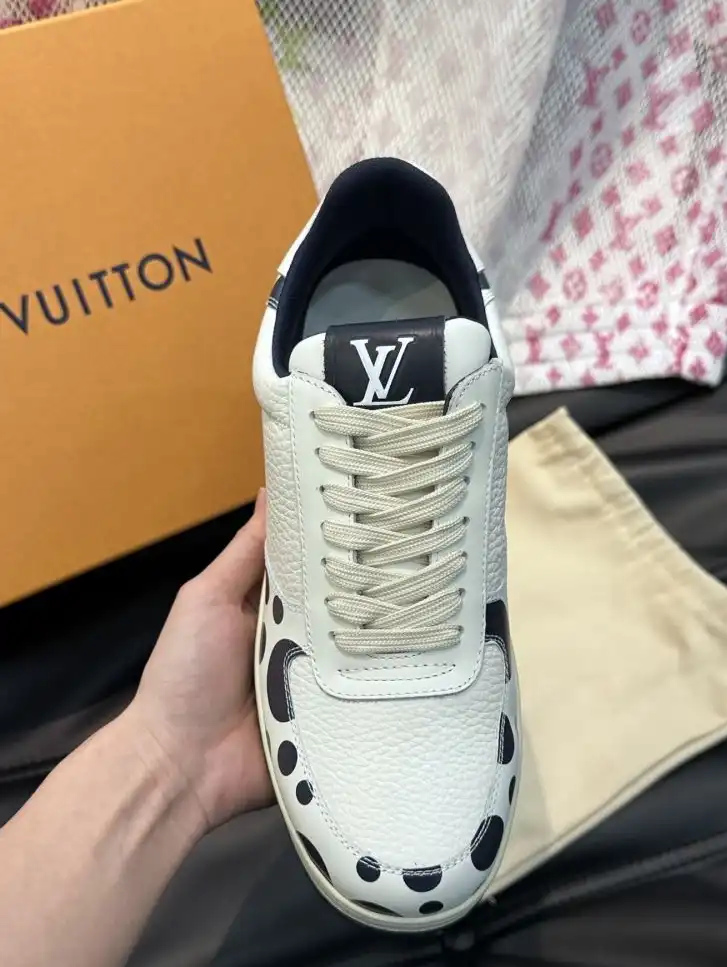 hype Louis Vuitton Sneakers