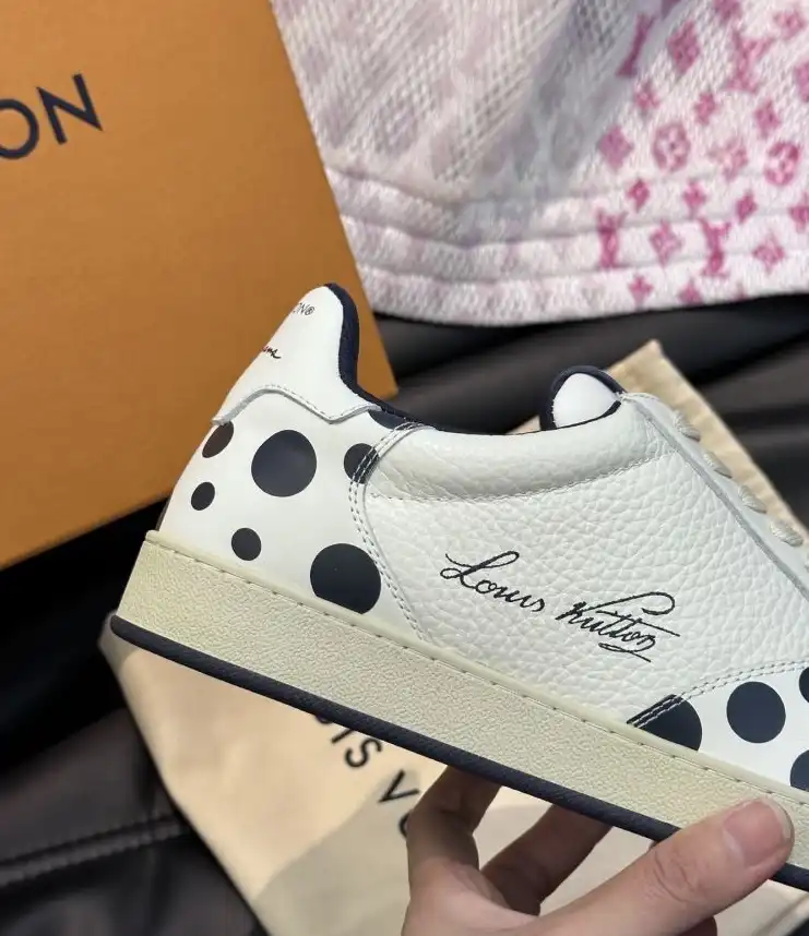 hype Louis Vuitton Sneakers