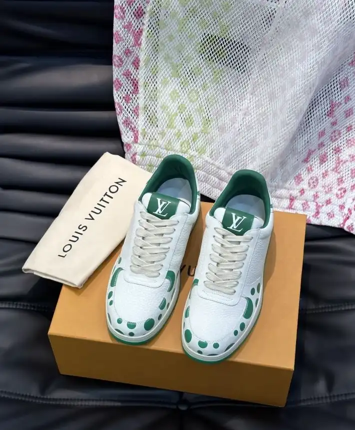 hype Louis Vuitton Sneakers