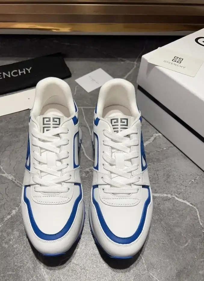 hype Givenchy Sneakers