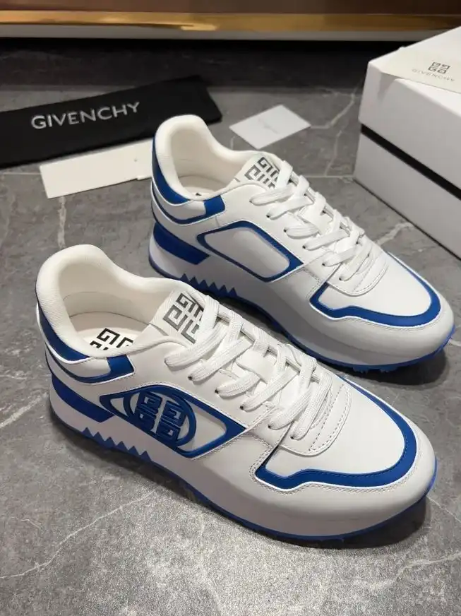 hype Givenchy Sneakers