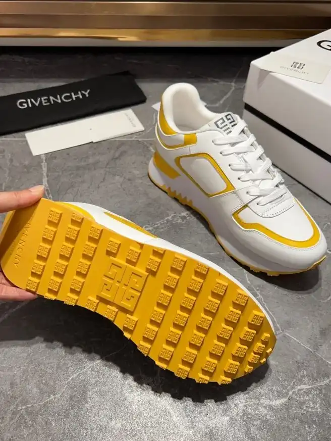 hype Givenchy Sneakers