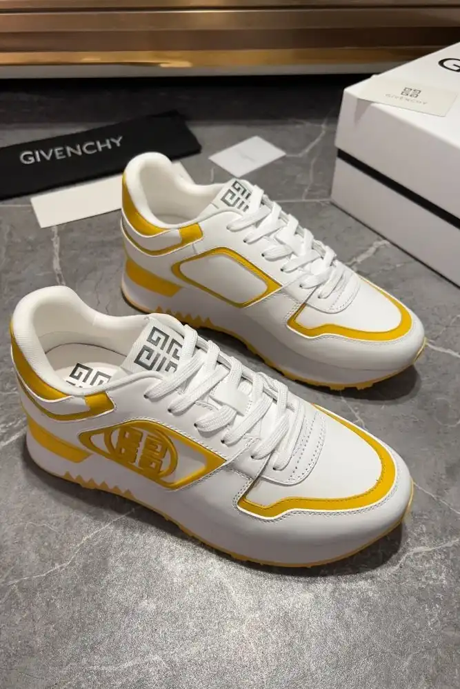 hype Givenchy Sneakers