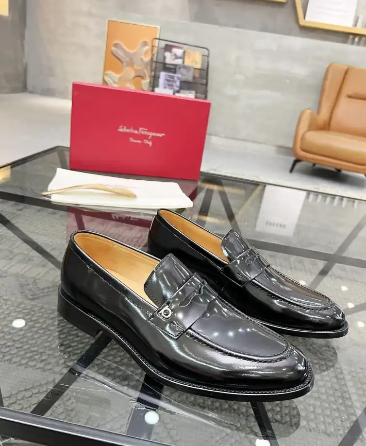 hype Ferragamo Leather Shoes