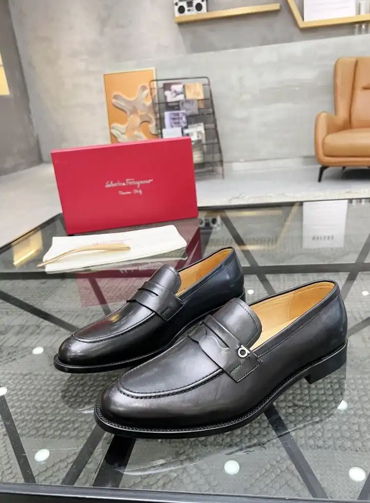 hype Ferragamo Leather Shoes