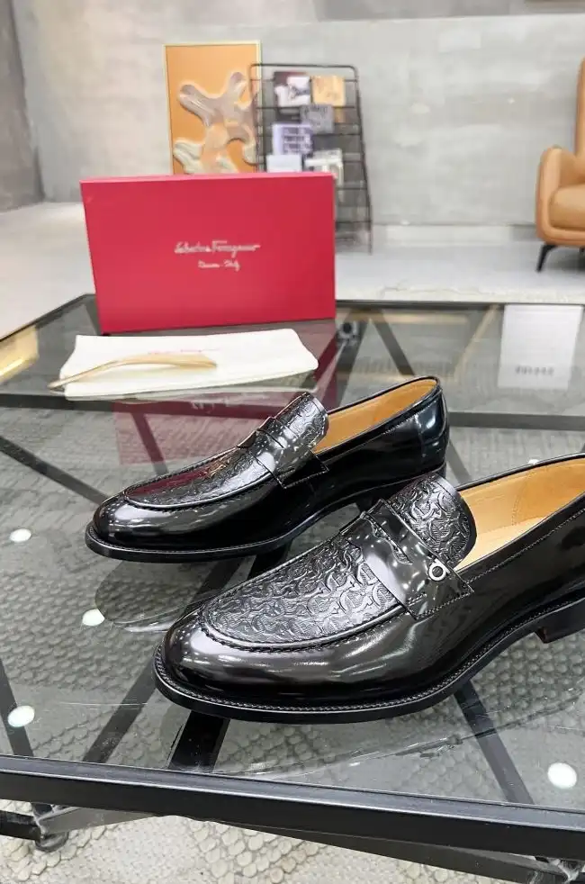 hype Ferragamo Leather Shoes