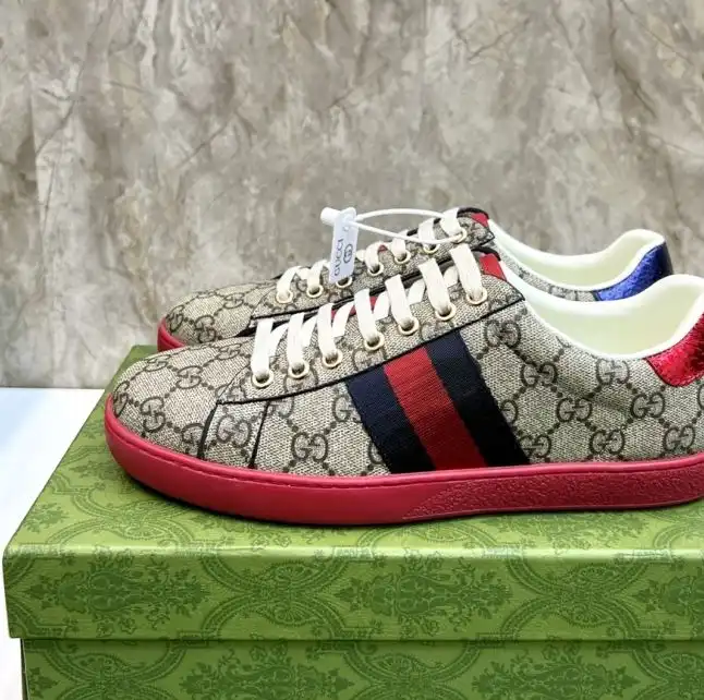 hype Gucci Sneakers