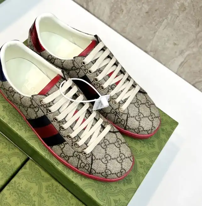 hype Gucci Sneakers