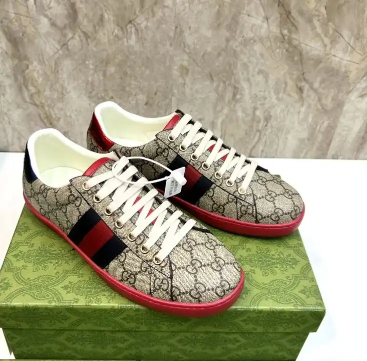 hype Gucci Sneakers