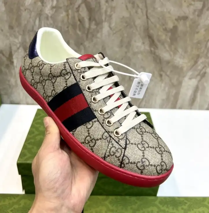 hype Gucci Sneakers