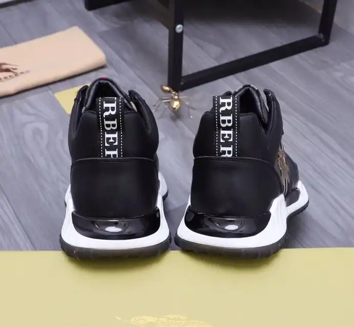 hype Burberry Sneakers