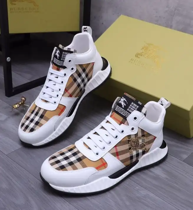 hype Burberry Sneakers