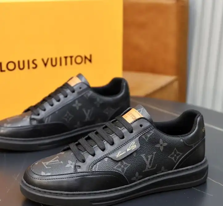 hype Louis Vuitton Sneakers