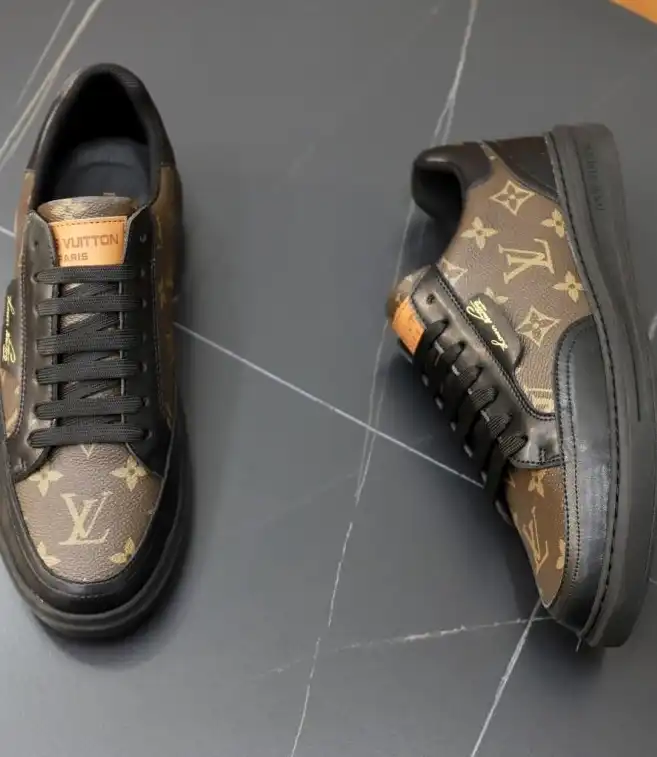 hype Louis Vuitton Sneakers