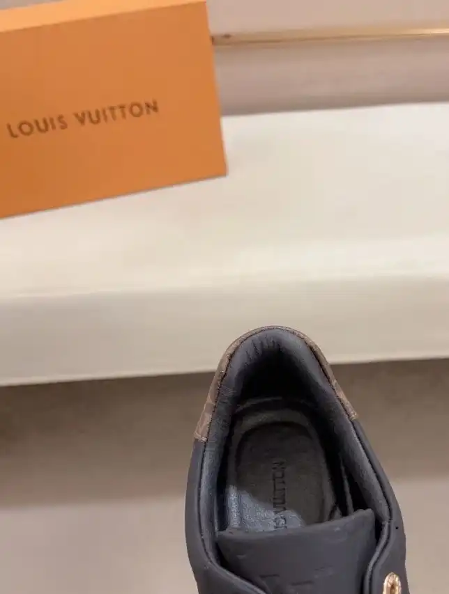 hype Louis Vuitton Sneakers