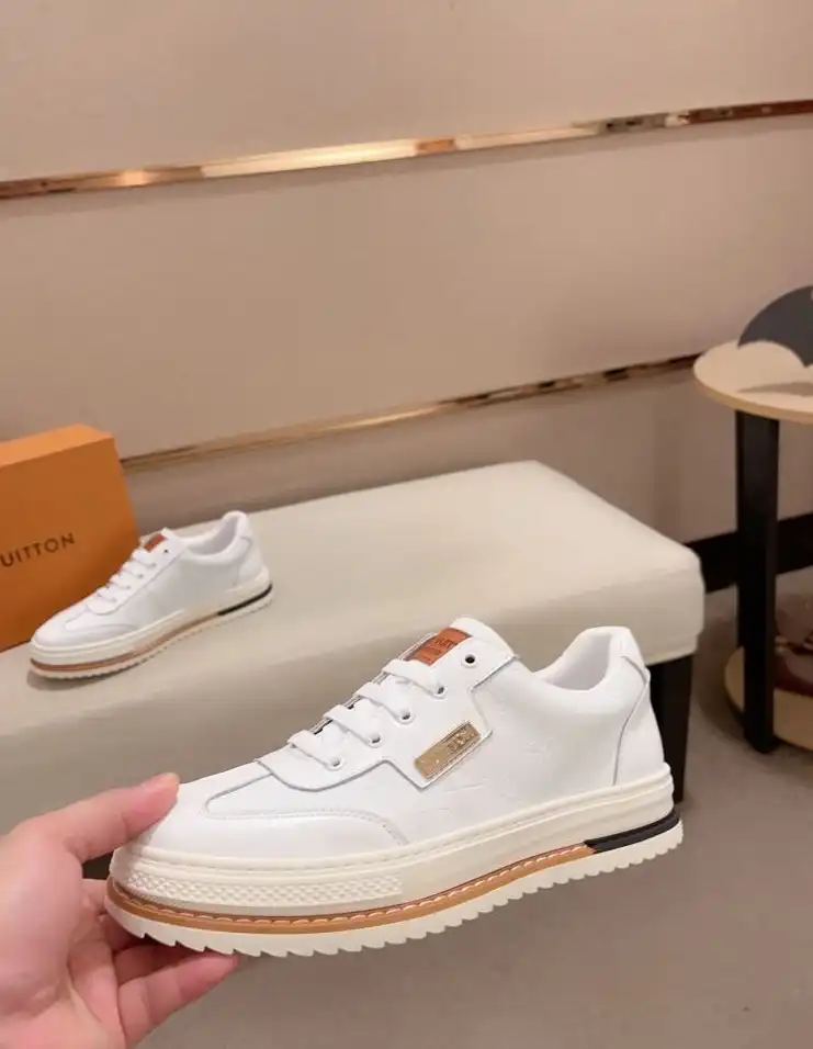 hype Louis Vuitton Sneakers