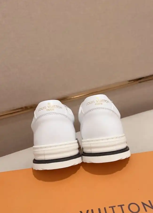 hype Louis Vuitton Sneakers